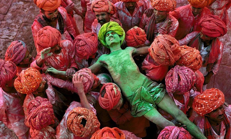 Steve McCurry. Photographs from the East