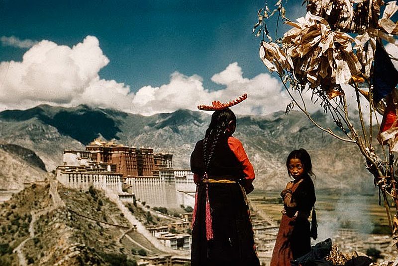 tibet-life-in-forbidden-lhasa-1940s-and-50s-07