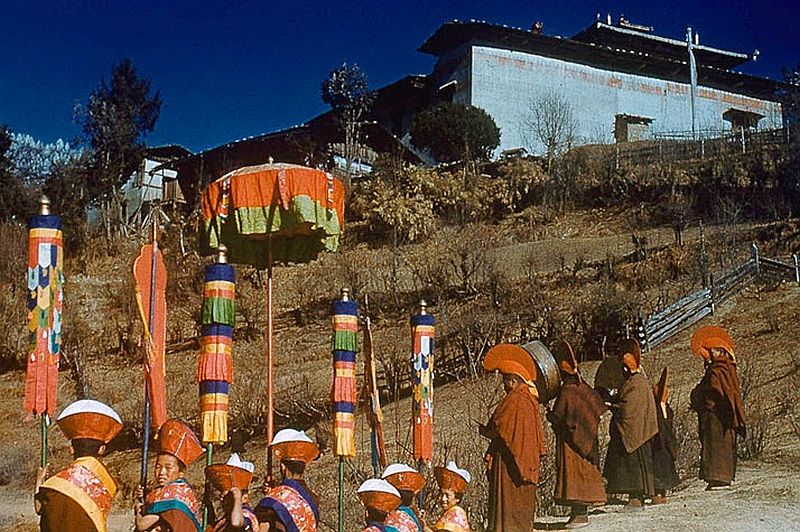tibet-life-in-forbidden-lhasa-1940s-and-50s-09