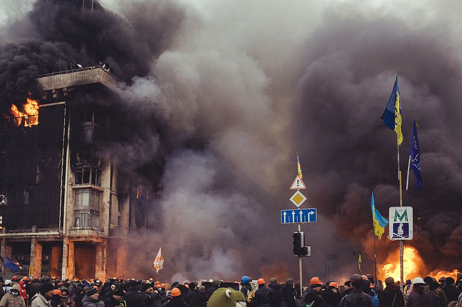 During night storm Trade Union building in Kyiv was fired. There were maine oficce of Madan and hospital. A lot of people couldn’t get out and burned alive. Kiev, Feb. 19, 2014.