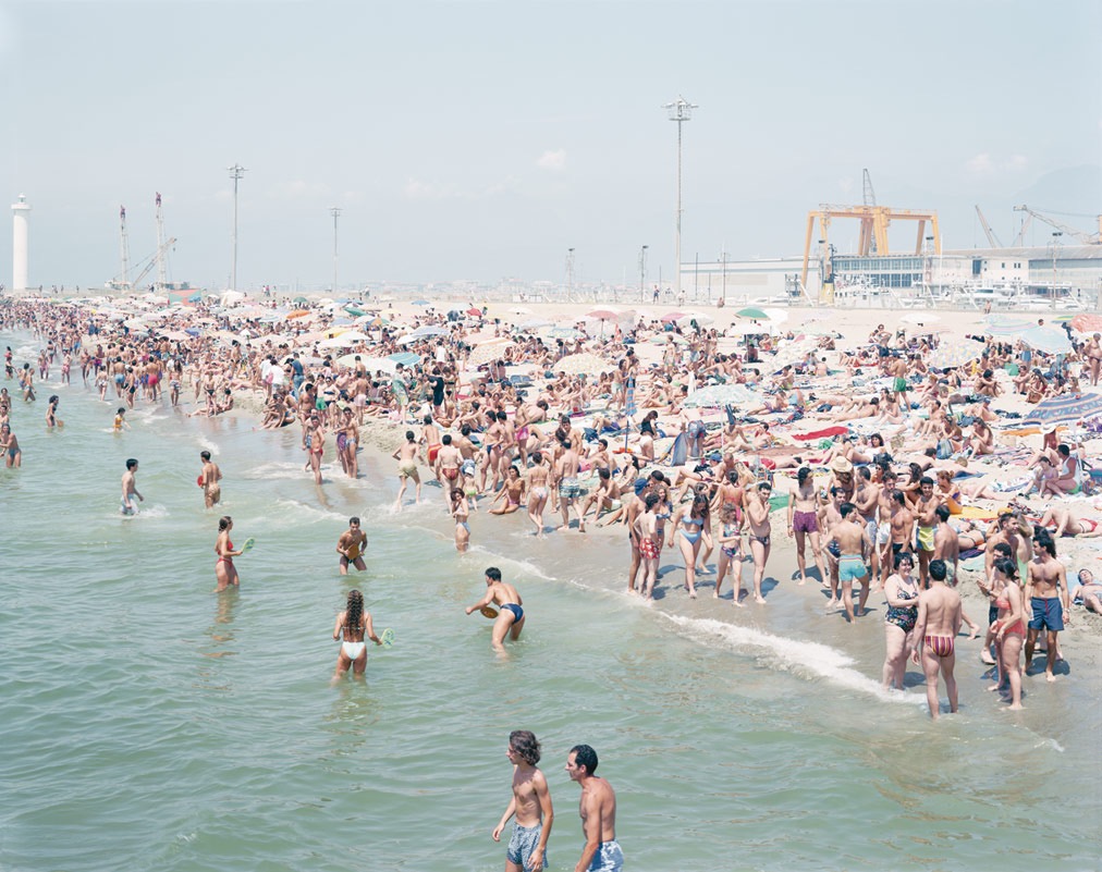 Beaches © Massimo Vitali