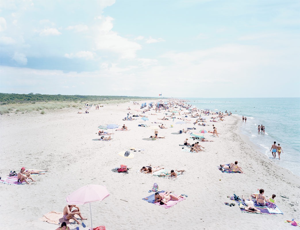 Beaches © Massimo Vitali