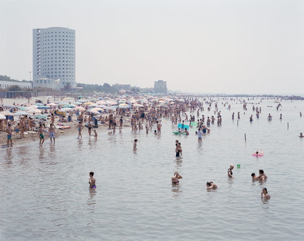 Beaches © Massimo Vitali