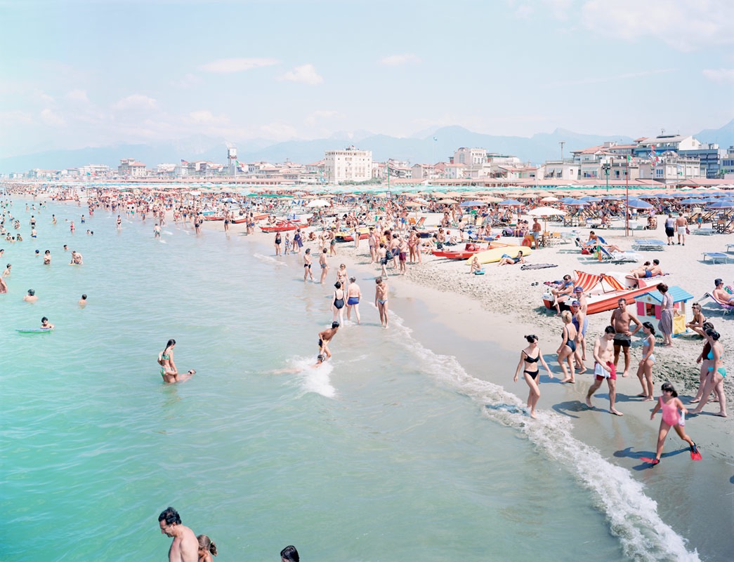 Beaches © Massimo Vitali