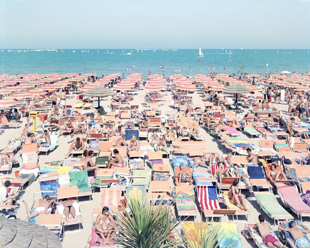 Beaches © Massimo Vitali