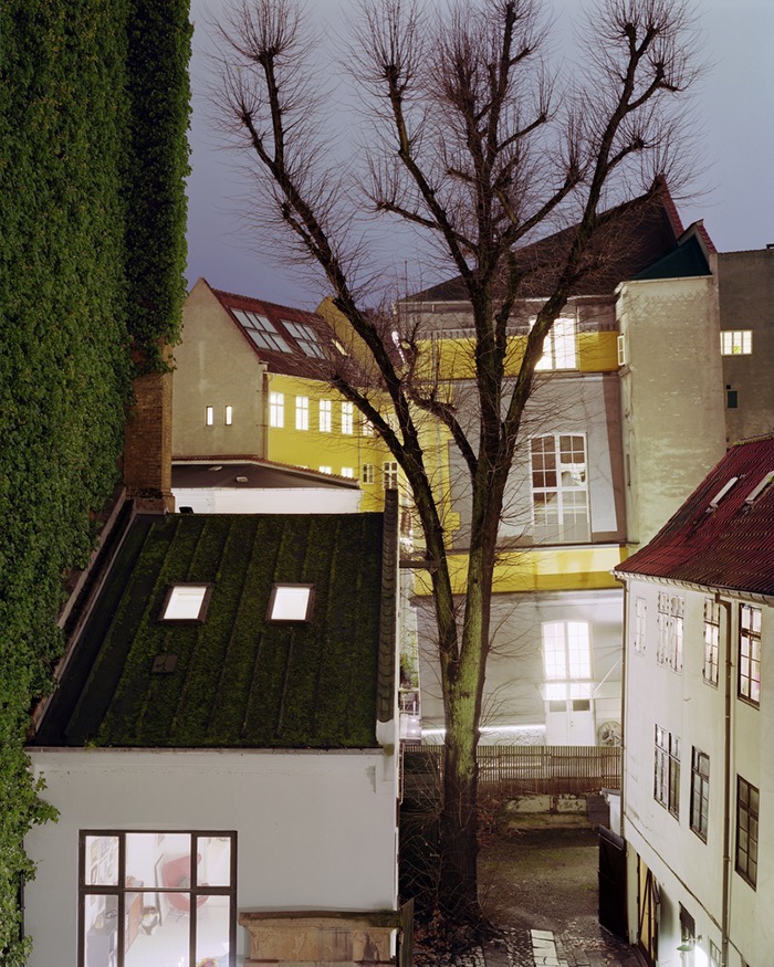 Rear Window © Jordi Huisman