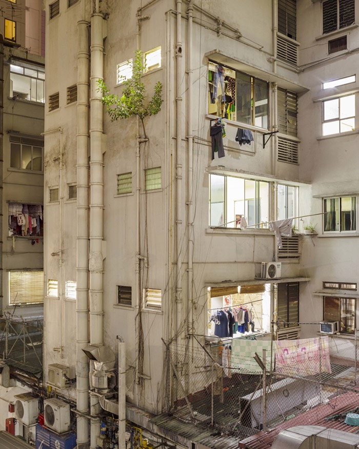 Rear Window, Singapore (2014) © Jordi Huisman