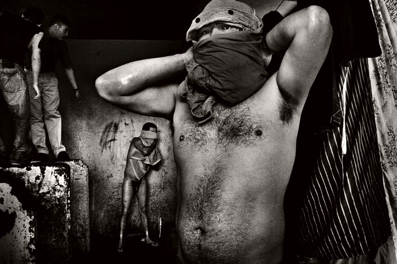 © Valerio Bispuri - Encerrados: Latin American Prisons