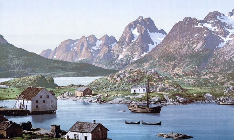 Photochroms of Norway from 1890s